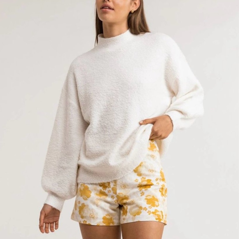 NWT Rhythm Brie Boucle Knit Sweater - White size AUS 6 (US size XS)
